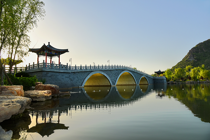 濟(jì)南華山洼濕地公園崇正橋、煙雨橋